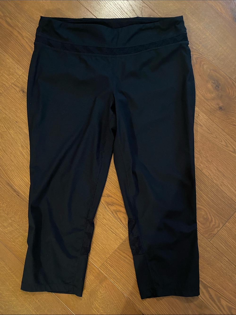 Tangerine Black Capri Athletic Leggings Size Lg